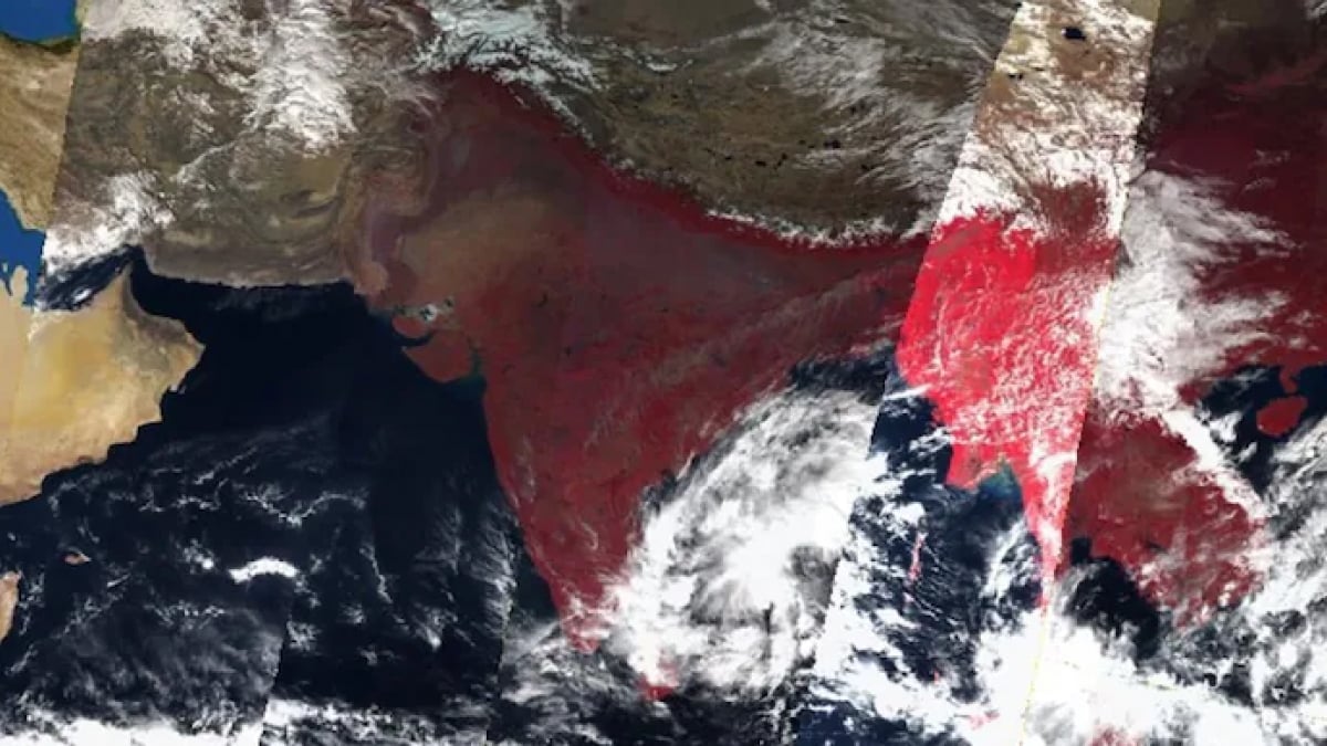 ISRO has deployed satellites to monitor Cyclone Fengal heading towards Tamil Nadu