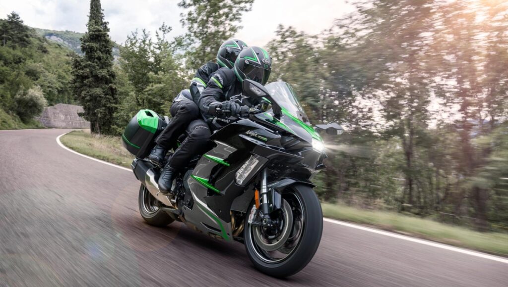 Kawasaki Ninja H2 SX 2025: 197.2 BHP, 330 kmph Top Speed और 2.66 लाख में दमदार बाइक
