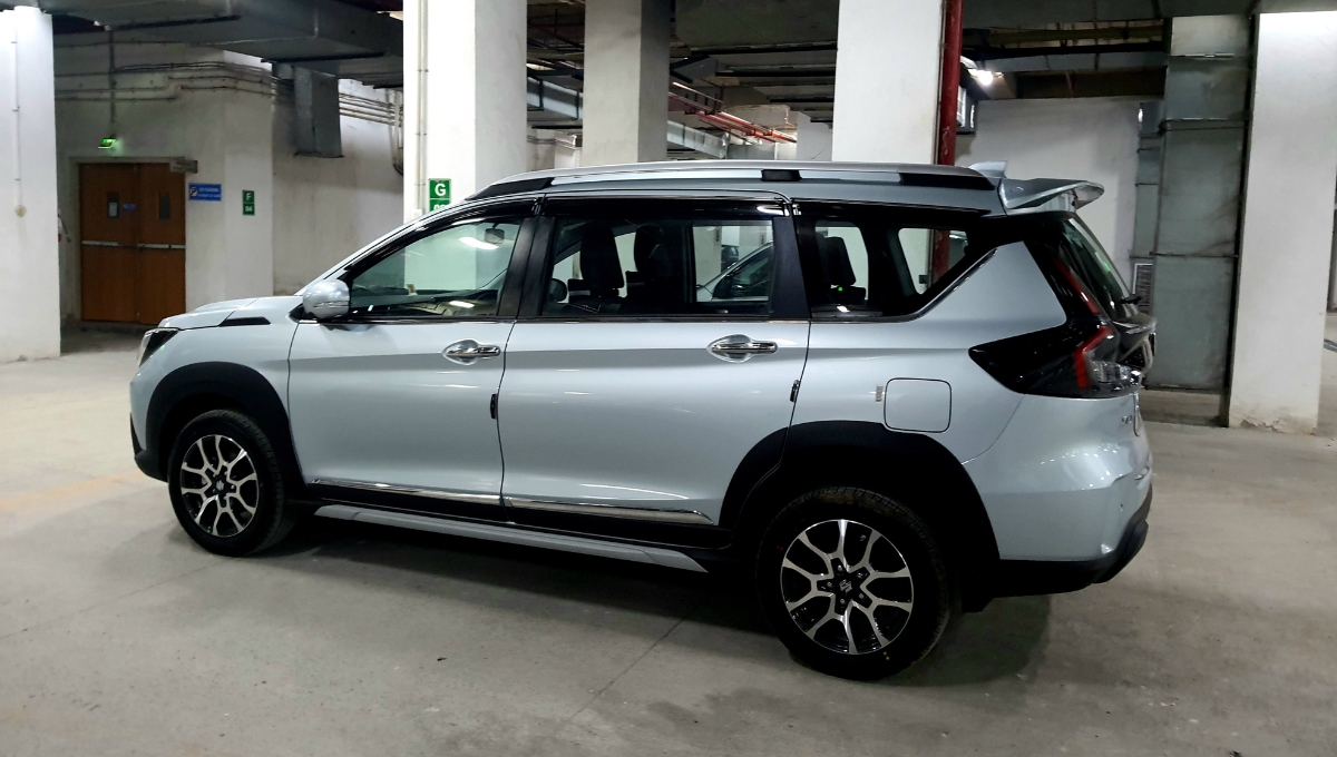 Maruti XL6 2025: दमदार फीचर्स के साथ 20.27 kmpl माइलेज और स्टाइलिश डिज़ाइन कीमत जानें