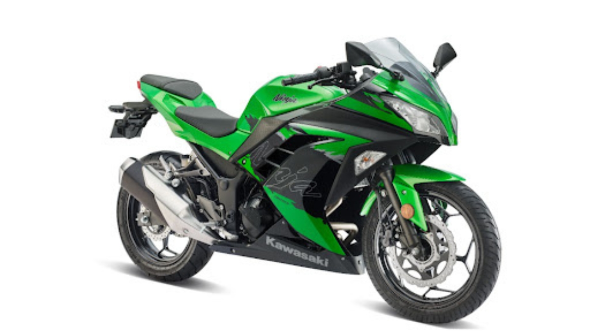 Kawasaki Ninja 300: दमदार 39 PS पावर, 30 kmpl माइलेज और शानदार फीचर्स कीमत और सभी डिटेल्स