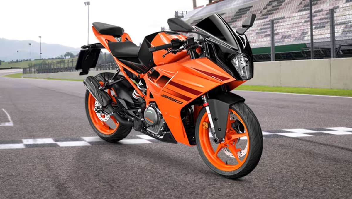 KTM RC 390: की पूरी जानकारी LED हेडलाइट, TFT डिस्प्ले और रेसिंग अनुभव कीमत ₹3.45 लाख