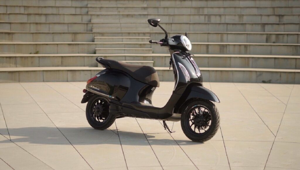 Bajaj Chetak: स्टाइल, परफॉर्मेंस और इलेक्ट्रिक स्मार्टनेस का परफेक्ट मेल
