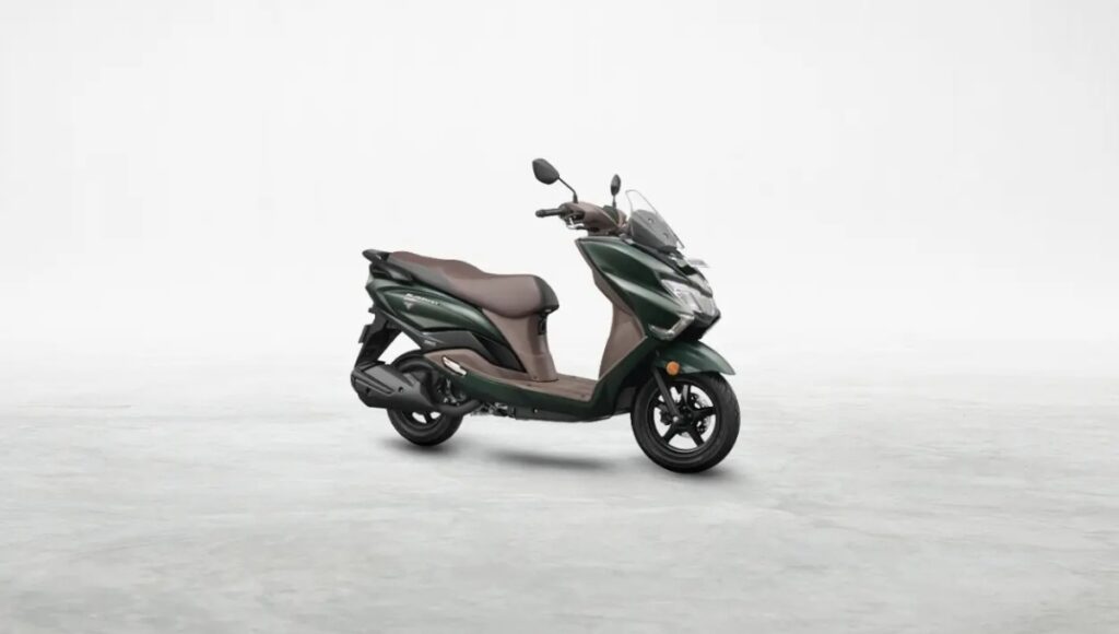 Suzuki Burgman Street 125: स्मूथ राइड, 95 kmph टॉप स्पीड, 2 साल वारंटी कीमत ₹1.05 लाख