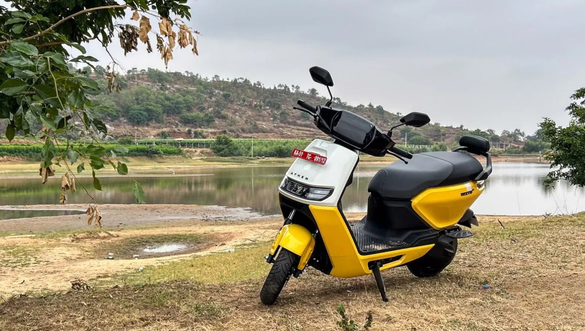 Ather Rizta ₹1.30 लाख में लॉन्च दमदार फीचर्स और 80 kmph की टॉप स्पीड