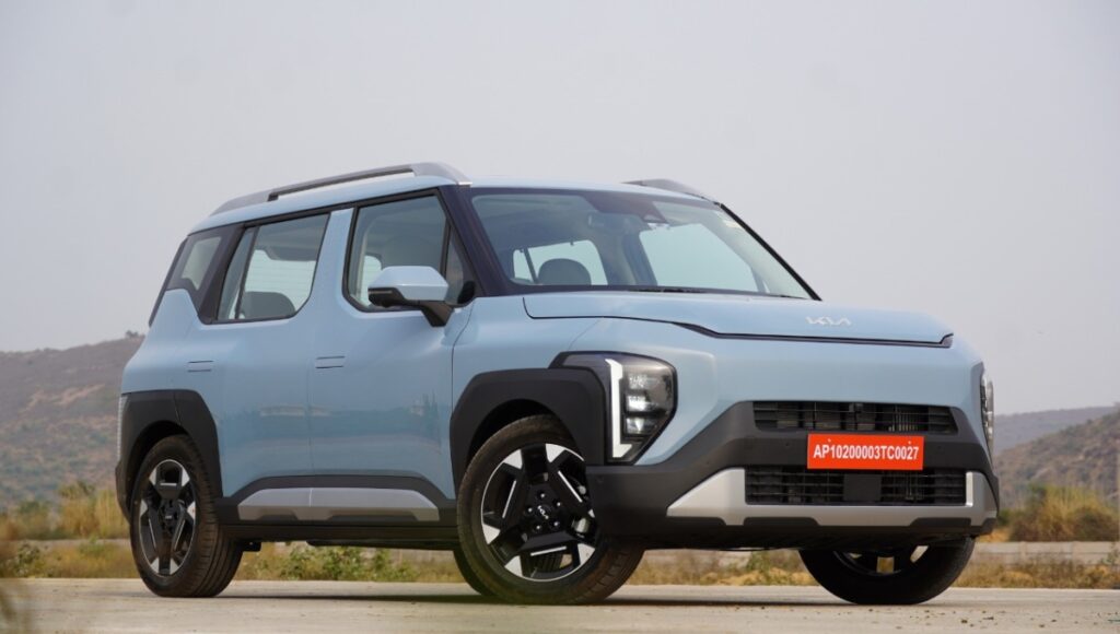 Kia Syros 2025: प्रीमियम SUV 6 एयरबैग, सनरूफ और 17-इंच अलॉय व्हील्स कीमत ₹20.5 लाख