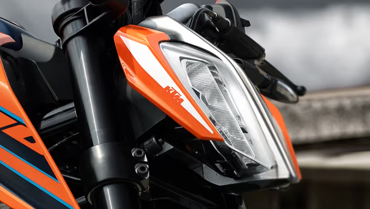 KTM 200 Duke 2025: ₹2 लाख में दमदार स्पीड, शानदार फीचर्स और स्टाइलिश लुक वाली नई स्पोर्ट्स बाइक